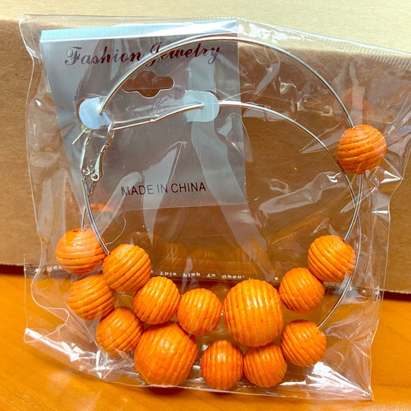 Unk Jewelry - NWT Large Hoops Orange & Silver.